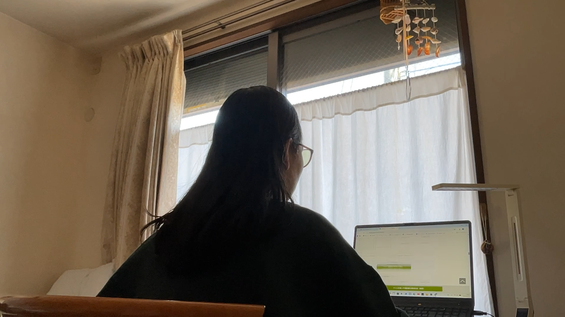 仕事探しのために朝からPCに向かいます